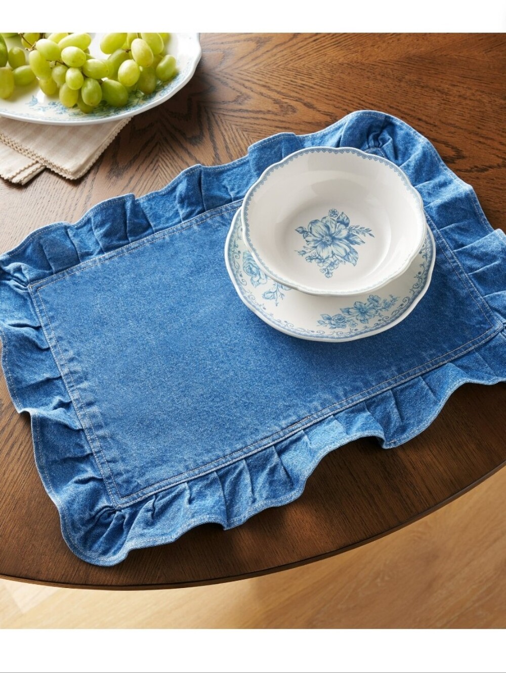 🤎 New 4pk The Pioneer Woman Denim Ruffle Placemats
